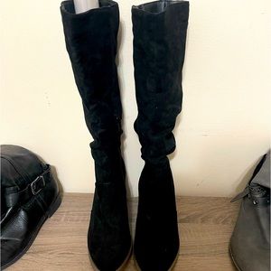 10 wide calves. Worn 2 times